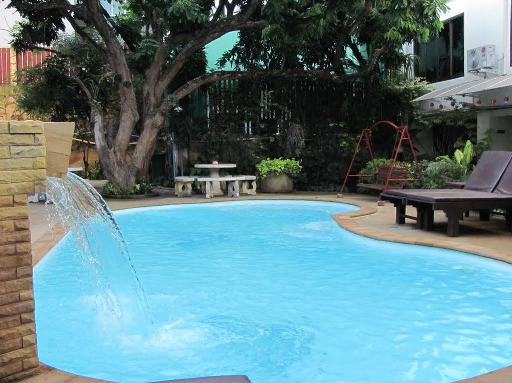 Riverside House Hotel Chiang Mai Extérieur photo